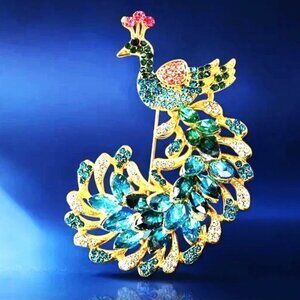 Elegant Peacock Brooch Rhinestone Glam Trendy Stylish Large Bold Sparkle Bird